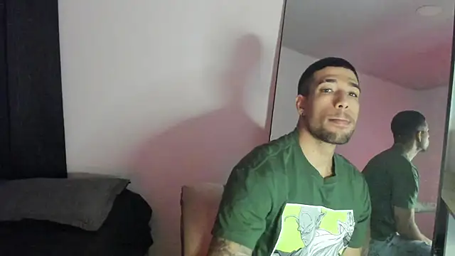 ThiagoLugo online show from November 2025 11:25:02 PM