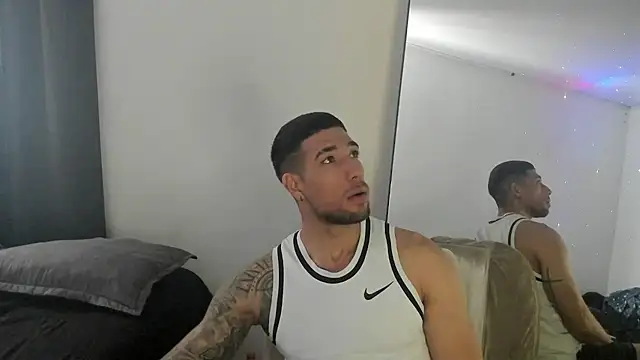 ThiagoLugo online show from April 2026 04:04:02 PM