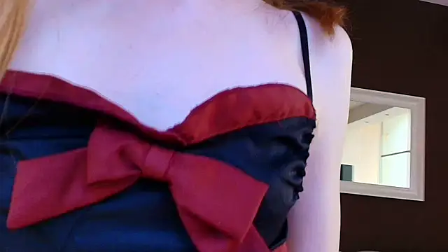 FoxyMira online show from July 2026 02:13:01 PM