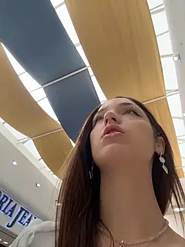 DollyTall online show from April 2026 06:13:01 AM