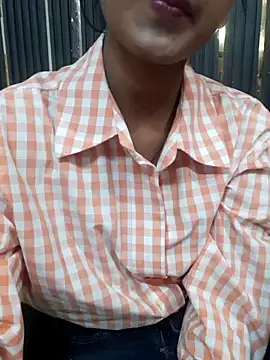 Snapshot of AnkitaDevi chatting on October 2025 03:47:01 AM AnkitaDevi online show from October 2025 03:47:01 AM