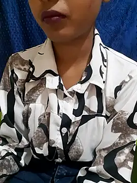 Snapshot of AnkitaDevi chatting on December 2025 03:25:01 AM AnkitaDevi online show from December 2025 03:25:01 AM