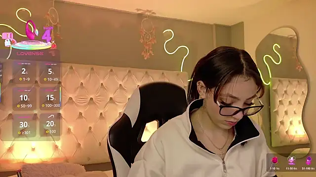 Megan  cole1 online show from February 2026 04:19:01 AM