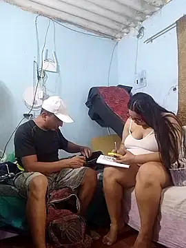 miroqui143 online show from April 2026 06:28:01 PM