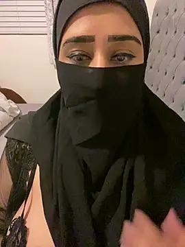 Snapshot of Pari_Persianbaddie6 chatting on July 2026 01:16:01 AM Pari Persianbaddie6 online show from July 2026 01:16:01 AM
