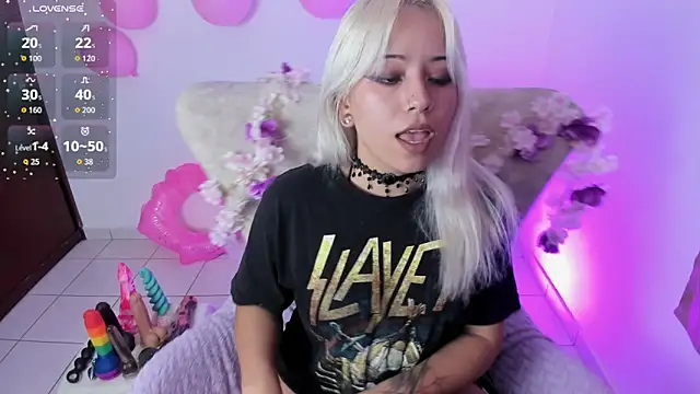 Snapshot of Nataliahenao69 chatting on November 2025 02:04:02 AM Nataliahenao69 online show from November 2025 02:04:02 AM