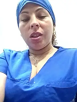 Yanis Ariel12 online show from October 2025 12:41:02 PM