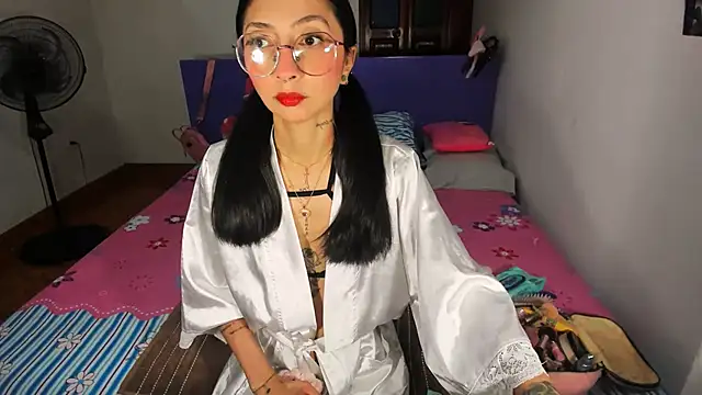 Anais lux online show from May 2026 11:56:02 PM