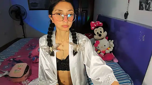 Snapshot of Anais_lux chatting on July 2026 12:01:01 AM Anais lux online show from July 2026 12:01:01 AM