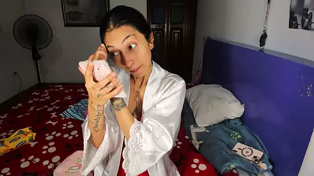 Snapshot of Anais_lux chatting on July 2026 11:28:01 PM Anais lux online show from July 2026 11:28:01 PM