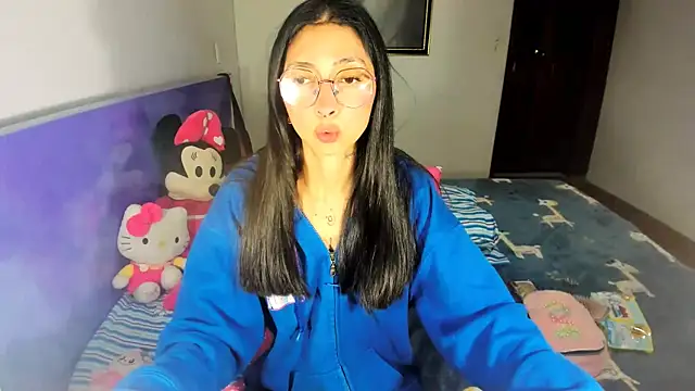 Snapshot of Anais_lux chatting on July 2026 10:45:01 PM Anais lux online show from July 2026 10:45:01 PM