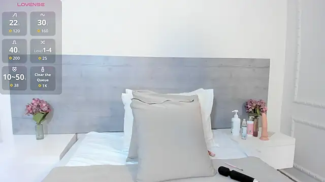 sunnyWhitee online show from October 2025 07:26:02 PM