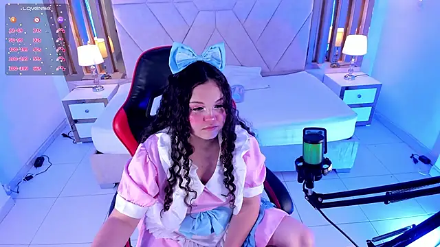 ShylySweet online show from December 2025 05:16:01 AM