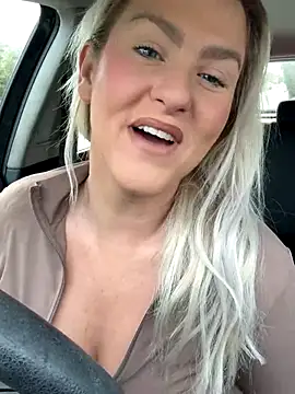 Charleigh xx online show from October 2025 09:40:01 AM