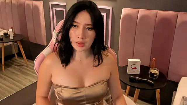 Snapshot of Skyyle_ chatting on May 2026 01:32:02 PM Skyyle online show from May 2026 01:32:02 PM