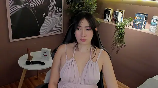 Skyyle  online show from July 2026 12:56:01 PM