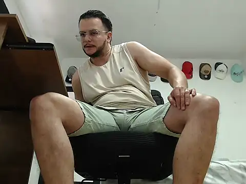 Snapshot of cloudsxxx chatting on January 2026 01:48:02 PM cloudsxxx online show from January 2026 01:48:02 PM