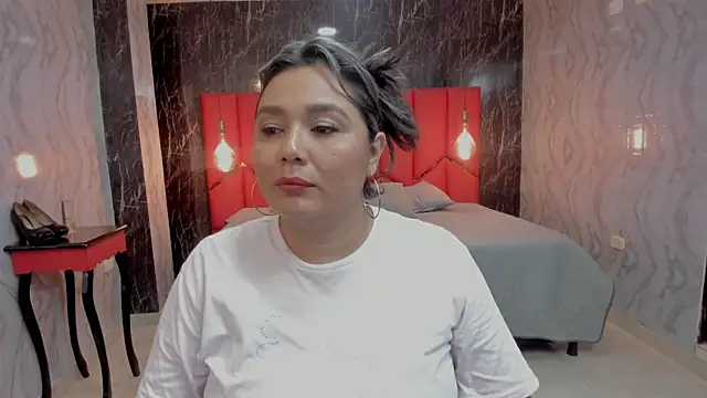 Snapshot of LatinaHoleQueen chatting on July 2026 03:29:02 PM LatinaHoleQueen online show from July 2026 03:29:02 PM