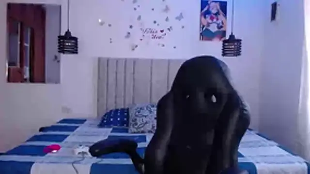 Ethanho0t online show from April 2026 04:32:01 PM