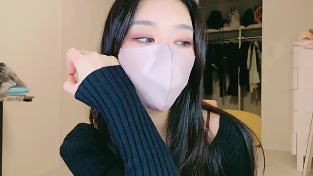 Snapshot of ramuchan_desu chatting on October 2025 02:12:02 AM ramuchan desu online show from October 2025 02:12:02 AM