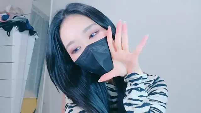 Snapshot of ramuchan_desu chatting on November 2025 12:20:01 PM ramuchan desu online show from November 2025 12:20:01 PM