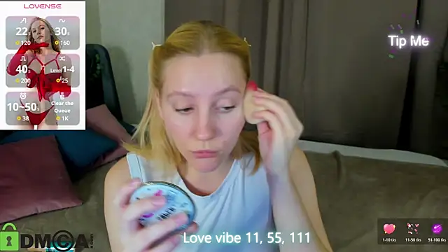 Snapshot of Anna_Chelsea chatting on December 2025 01:03:01 AM Anna Chelsea online show from December 2025 01:03:01 AM