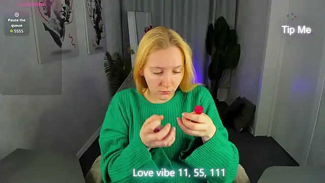 Snapshot of Anna_Chelsea chatting on January 2026 12:59:02 AM Anna Chelsea online show from January 2026 12:59:02 AM