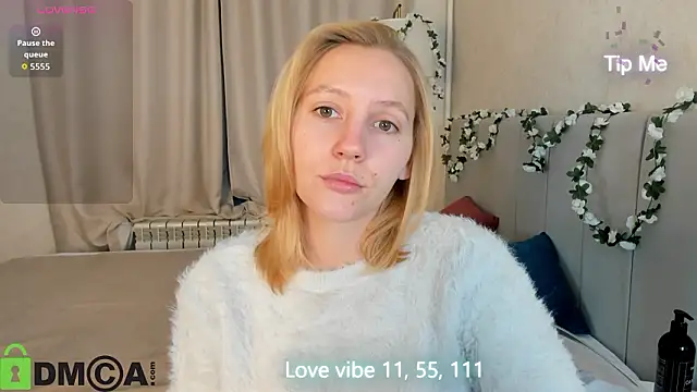 Snapshot of Anna_Chelsea chatting on February 2026 01:04:01 AM Anna Chelsea online show from February 2026 01:04:01 AM