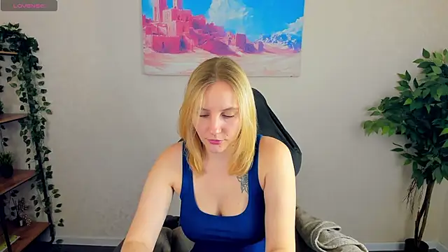 Snapshot of Anna_Chelsea chatting on April 2026 01:01:02 AM Anna Chelsea online show from April 2026 01:01:02 AM