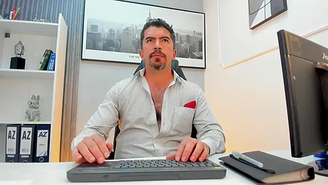 JuanKFit 45 online show from July 2026 04:41:01 AM