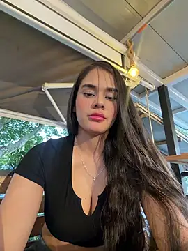 BellaLeclair online show from March 2026 10:44:01 PM