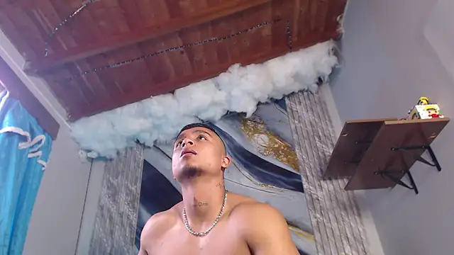 ThiagoBlaze online show from June 2026 02:33:01 PM