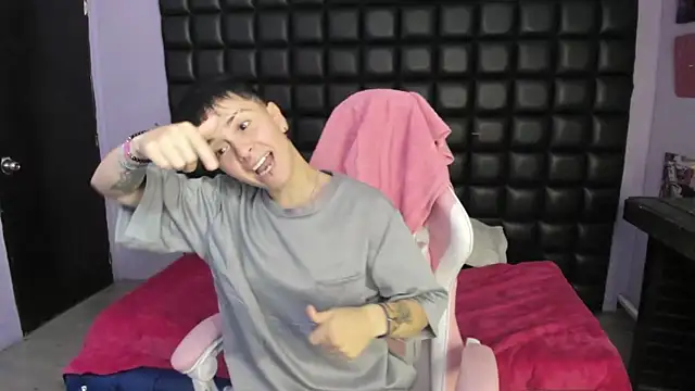  Hannah Hot online show from November 2025 12:20:02 AM