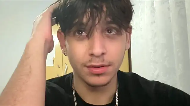 Snapshot of Cayozin_ chatting on September 2025 12:54:02 AM Cayozin online show from September 2025 12:54:02 AM