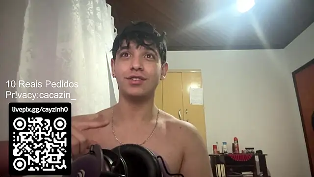 Snapshot of Cayozin_ chatting on December 2025 10:59:02 PM Cayozin online show from December 2025 10:59:02 PM