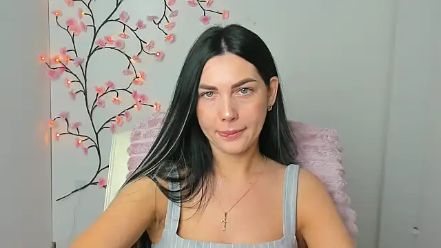 Lune Moon online show from March 2026 06:51:02 AM