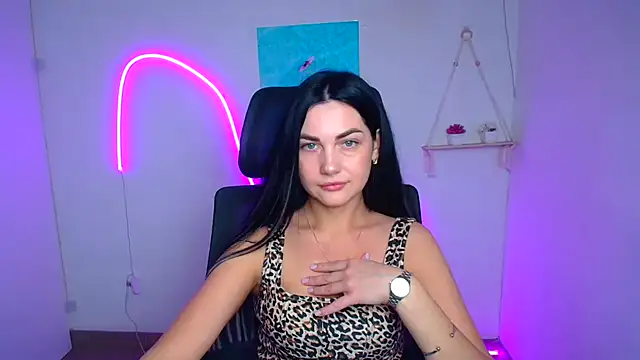 Lune Moon online show from March 2026 12:33:01 PM