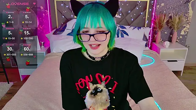 Snapshot of CoralineYoung chatting on February 2026 07:12:01 AM CoralineYoung online show from February 2026 07:12:01 AM