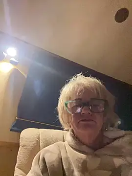 ladyboatlady online show from February 2026 12:29:01 AM