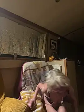 ladyboatlady online show from February 2026 12:22:02 AM