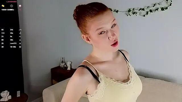 Snapshot of Juuulia_ chatting on July 2026 02:27:01 PM Juuulia online show from July 2026 02:27:01 PM