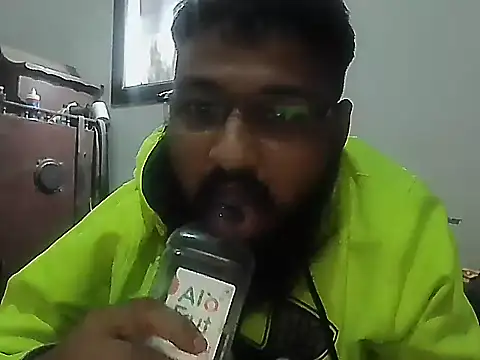 Dollseye online show from November 2025 06:30:02 PM