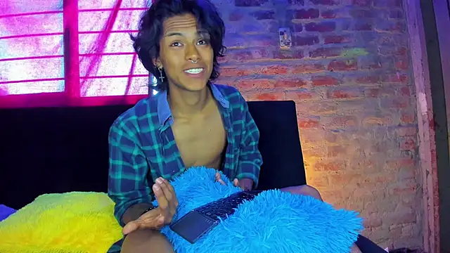 dreyk20 online show from March 2026 10:03:02 PM