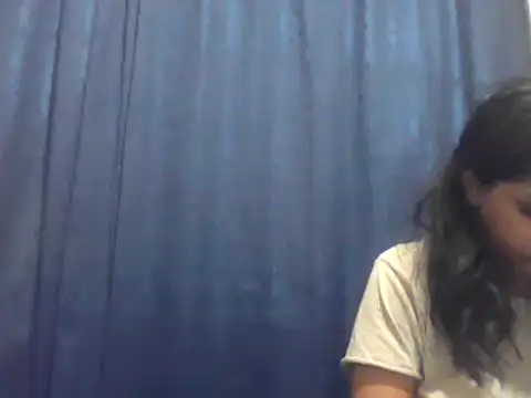 Snapshot of cute_indianxo chatting on September 2025 03:39:01 PM cute indianxo online show from September 2025 03:39:01 PM