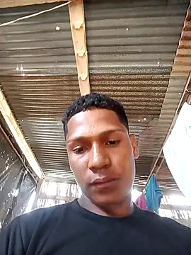 Snapshot of Davir2001 chatting on February 2026 03:10:01 PM Davir2001 online show from February 2026 03:10:01 PM