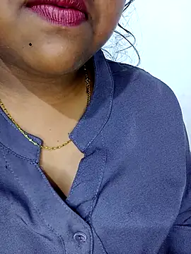 Snapshot of Noty-Angel chatting on November 2025 04:04:01 AM Noty-Angel online show from November 2025 04:04:01 AM