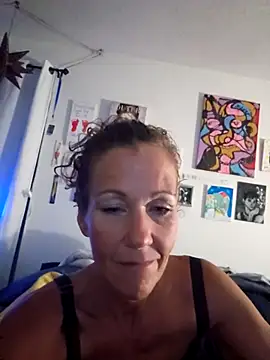 PhynneNicole online show from November 2025 03:17:01 AM