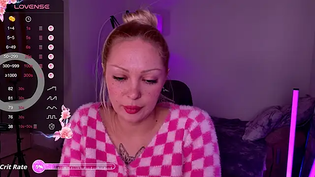 Snapshot of LeksaCandy chatting on November 2025 03:14:02 PM LeksaCandy online show from November 2025 03:14:02 PM