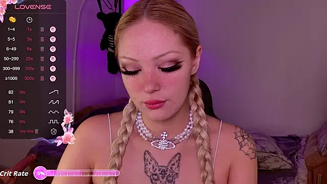 Snapshot of LeksaCandy chatting on November 2025 04:15:01 AM LeksaCandy online show from November 2025 04:15:01 AM