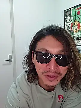 specialz0831 online show from November 2025 12:55:01 PM